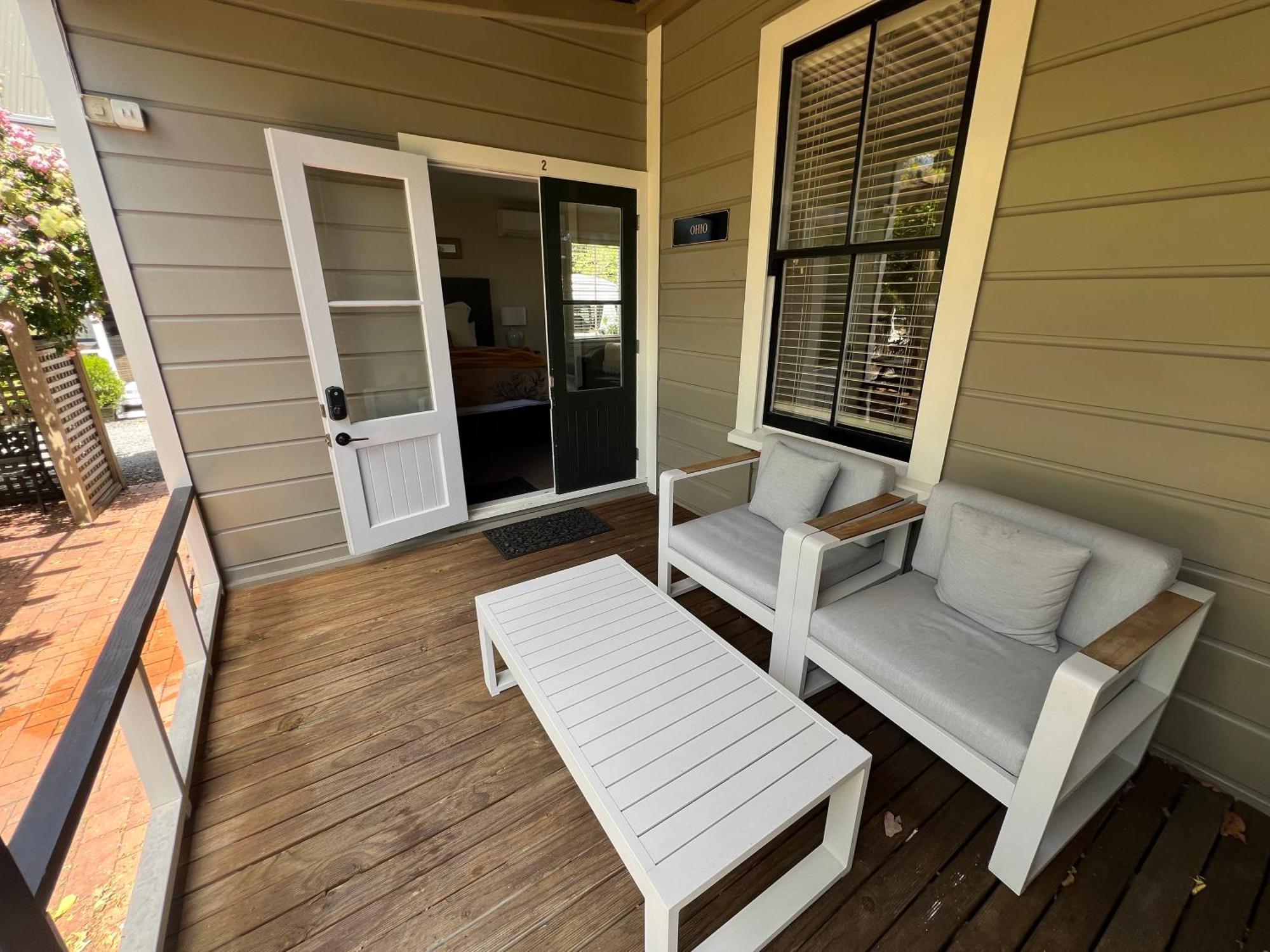 Pinot Villas Martinborough Exterior photo